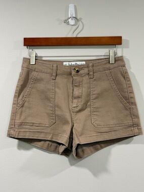 Indigo Rein Women’s Tan Utility Shorts with Front Patch Pockets Size 28 / 9